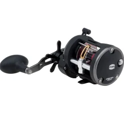 PENN Warfare™ Star Drag Level Wind Conventional Reel